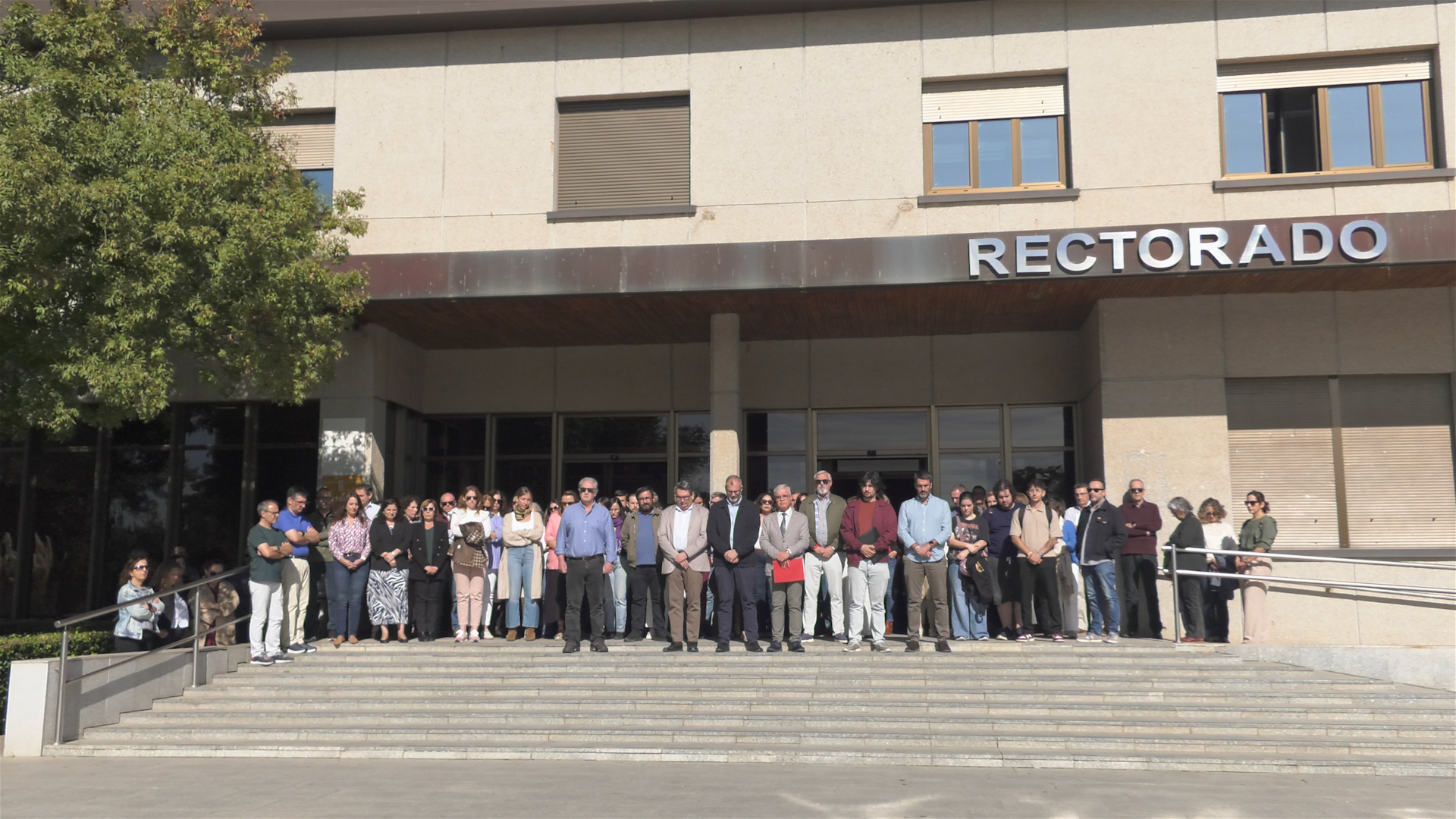 Minute of silence for the victims of the train accident in Toledo